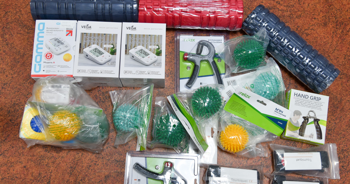 ПДМУ підтримує військових: університет передав реабілітаційне обладнання ЗСУ / PSMU Supports the Military: University Donates Rehabilitation Equipment to the Armed Forces of Ukraine