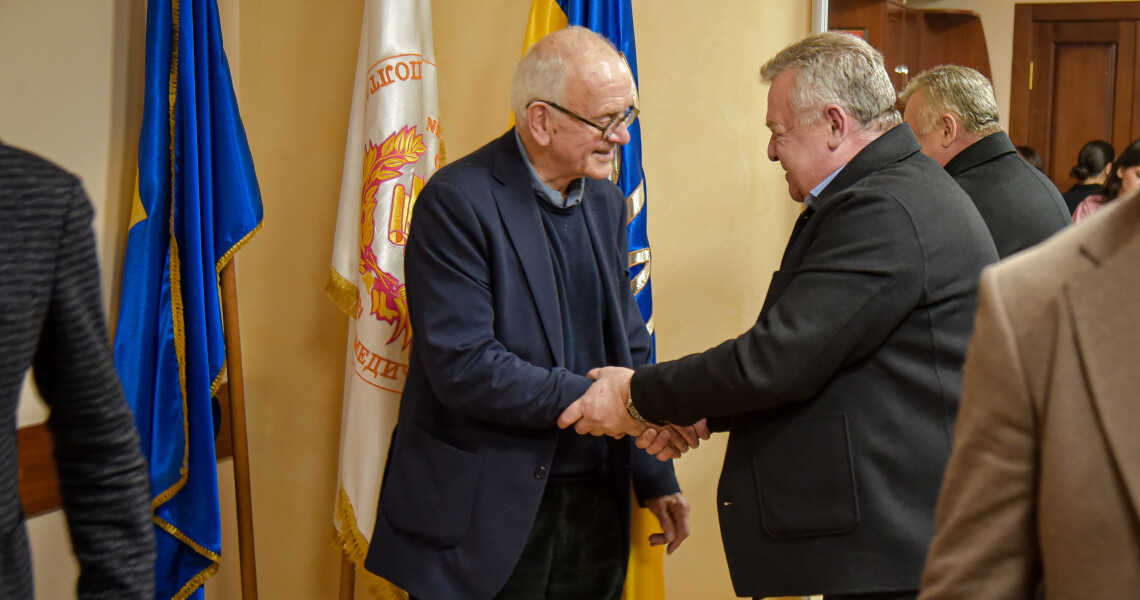 «Найскладніше в медицині — залишатися людиною»: лекція британського нейрохірурга Генрі Марша у ПДМУ