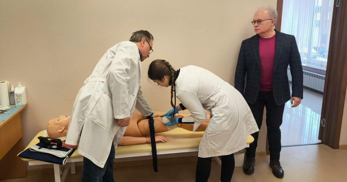 У ПДМУ триває ОСП(К)І-1: оцінювання практичної підготовки здобувачів освіти  / OSCE-1 in Progress at PSMU: Assessing Practical Skills of 3rd-Year Medical Students