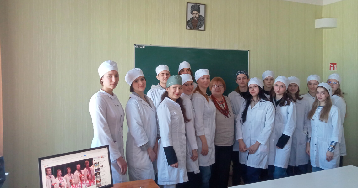 Майбутні українські лікарі шанують Кобзаря / Future Ukrainian Doctors Honor the Kobzar