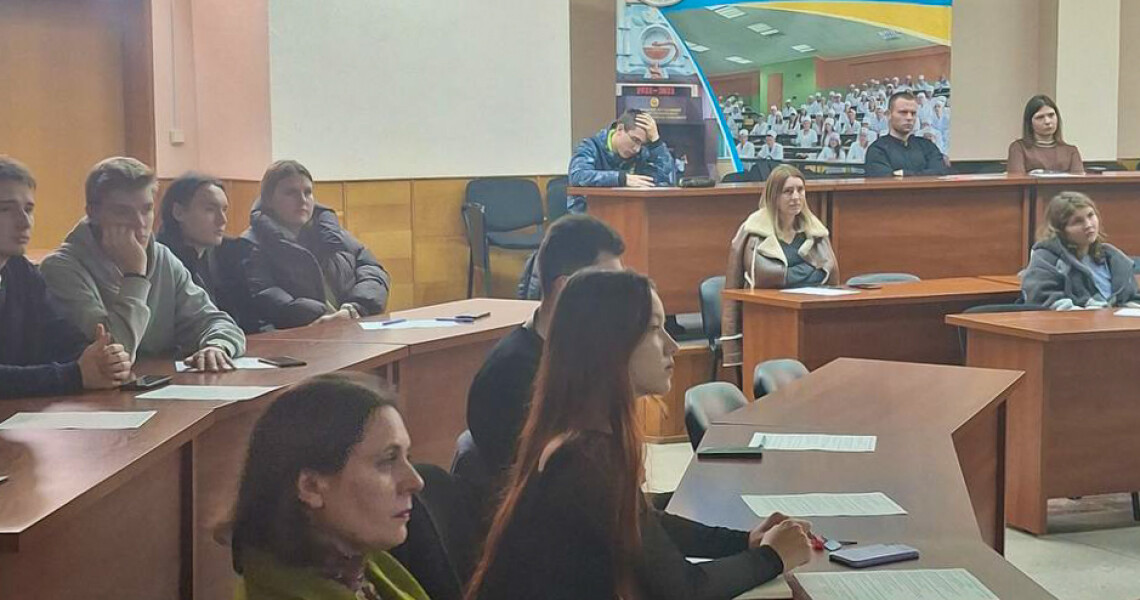 У ПДМУ відбулася лекція про сучасні виклики антибіотикорезистентності / Lecture on Current Challenges of Antibiotic Resistance Held at PSMU