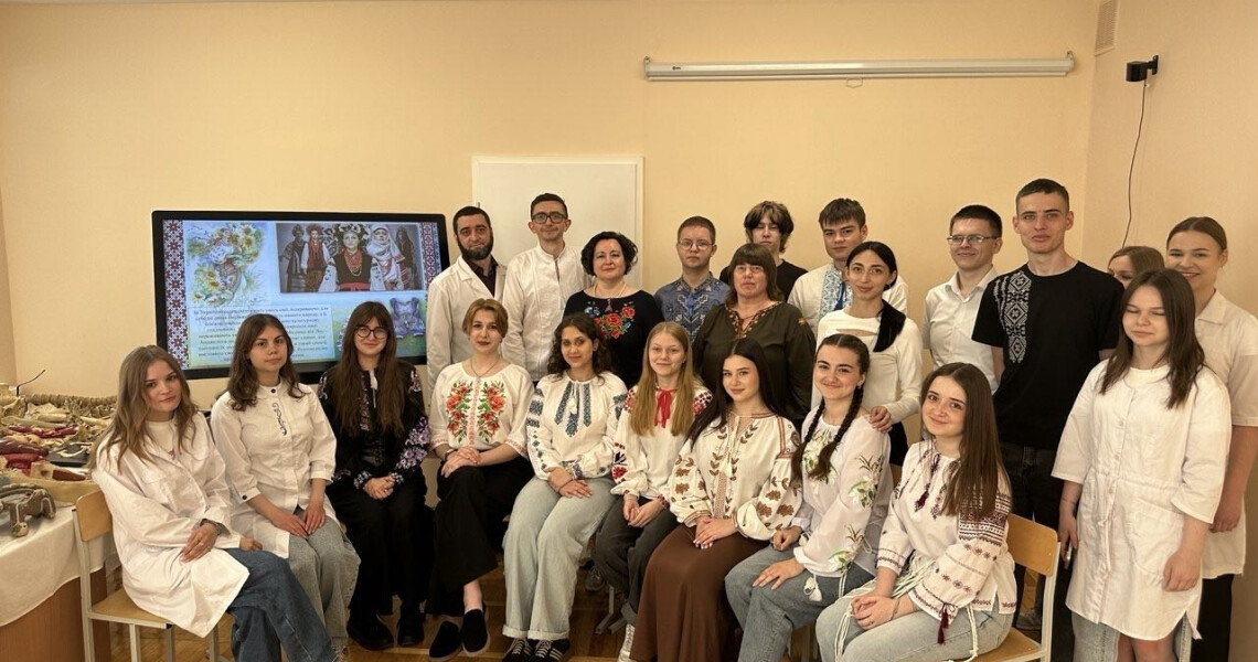 Осередки традицій в академічному просторі: на кафедрі анатомії людини ПДМУ відбувся захід до Дня вишиванки