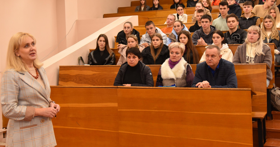 Першокурсники стоматологічного факультету продовжили знайомитися з особливостями організаційного освітнього процесу