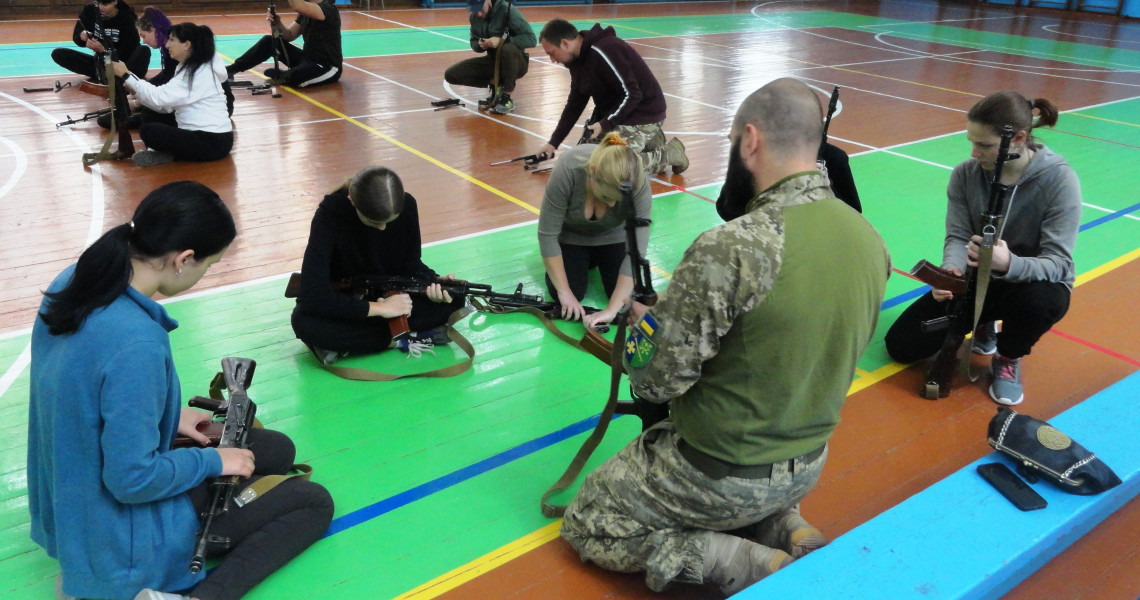 Мінімум теорії і максимум практики в умовних ситуаціях: практичний тренінг / Minimum theory and maximum practice in simulated situations: practical training