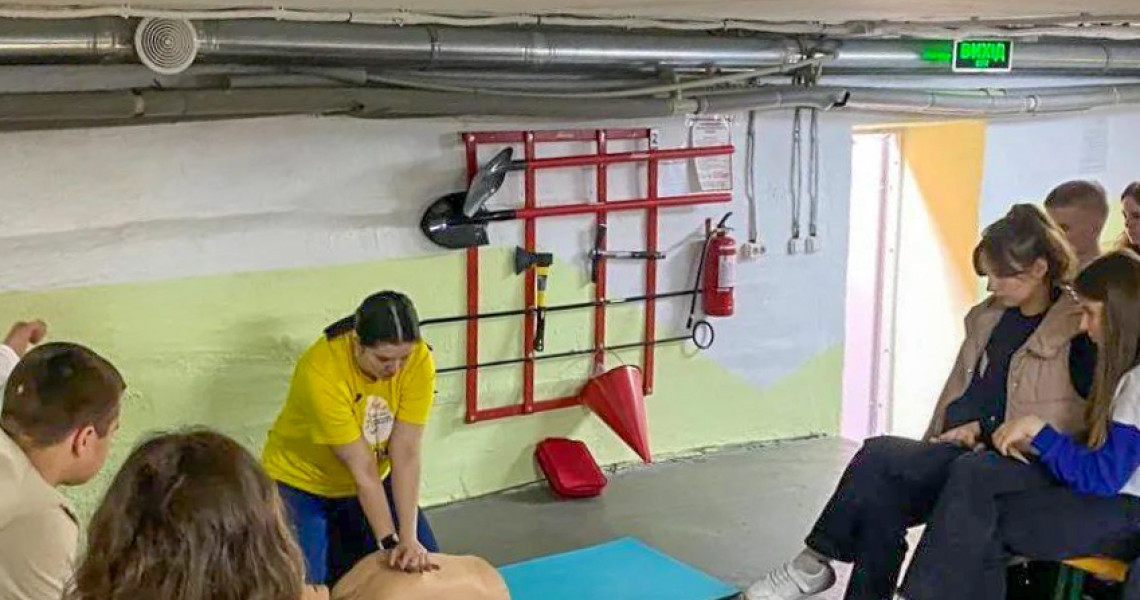 Домедична допомога: тренінгові заняття тривають / First aid: training sessions continue