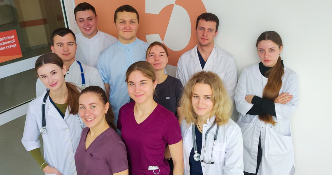 Будні студентів ПДМУ: перші самостійні кроки на шляху до професії / Everyday Life of PSMU Students: First Independent Steps Toward Their Profession