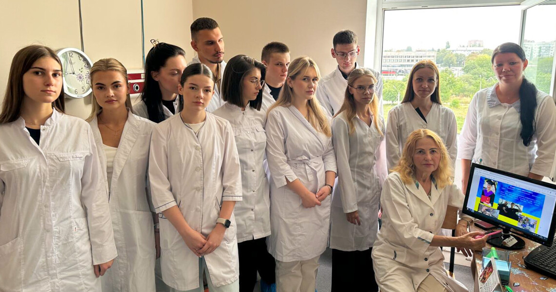 Сьогоднішні історії героїв медиків ПДМУ, як приклад виховання здобувачів вищої освіти, викладачами кафедри внутрішньої медицини №3 з фтизіатрією