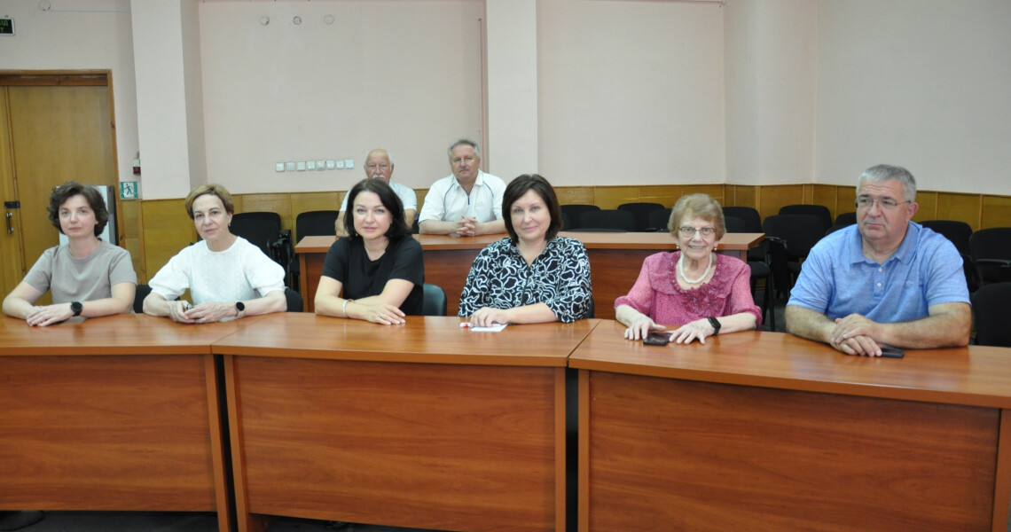 У ННІПО ПДМУ підбили підсумки роботи за перше півріччя 2026 року / PSMU Educational and Research Institute of Postgraduate Education Summarizes Its Activities for the First Half of 2026