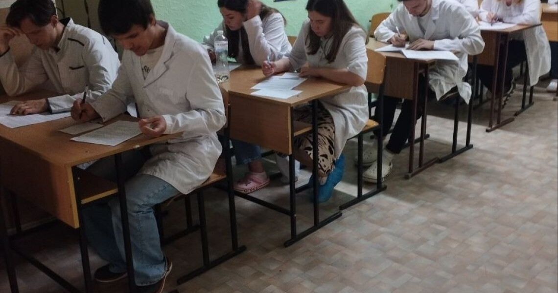 Студенти 5 курсу медичного факультету № 1 ПДМУ склали підсумковий іспит з педіатрії / Fifth-Year Students of PSMU Medical Faculty No. 1 Passed the Final Examination in Pediatrics