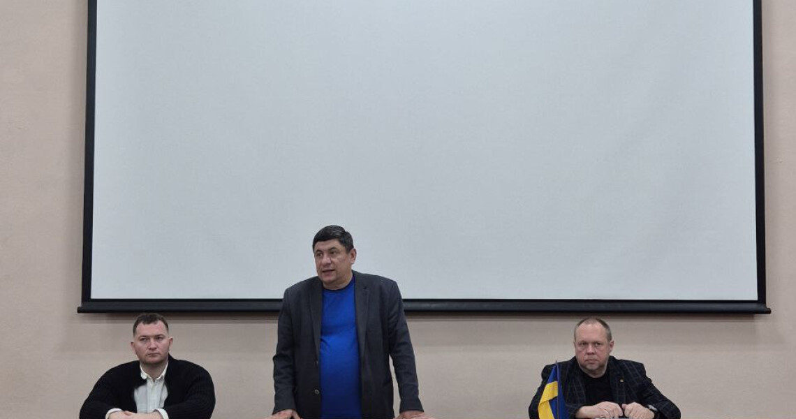 Виробничі збори на медичному № 1 факультеті № 1: що обговорили / Meeting at Medical Faculty No. 1: Key Points Discussed
