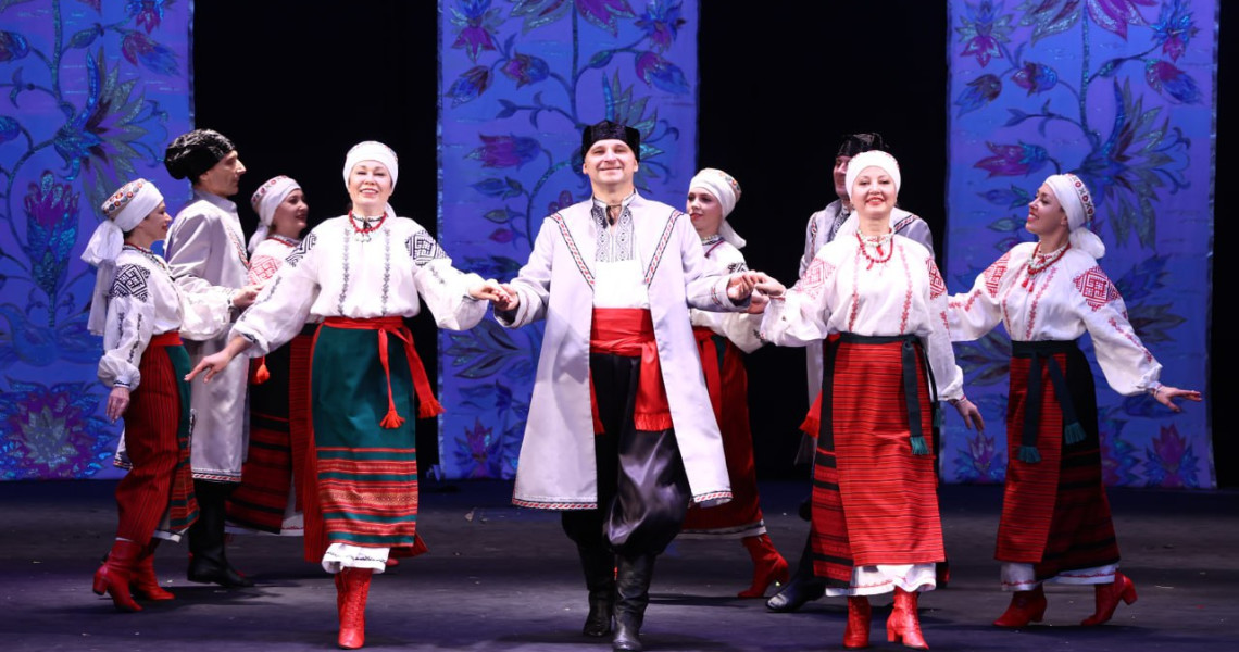 Вітаємо ансамбль народного танцю з перемогою! / Congratulations to the folk-dance ensemble on their victory!