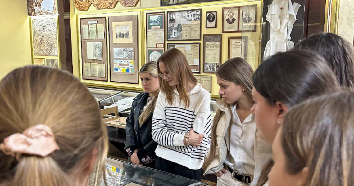 Першокурсники знайомляться з історією Університету / First-Year Students Get Acquainted with the History of the University