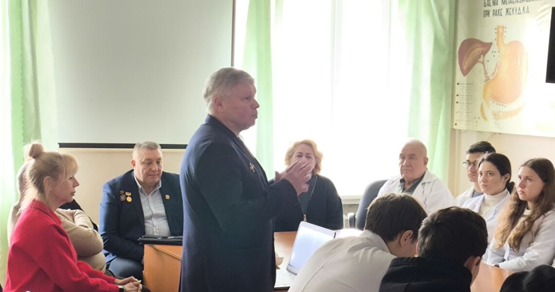 Круглий стіл за участі ліквідаторів Чорнобильської катастрофи: зустріч поколінь і пам’яті / Round Table with Chernobyl disaster Liquidators: A Meeting of Generations and Memory