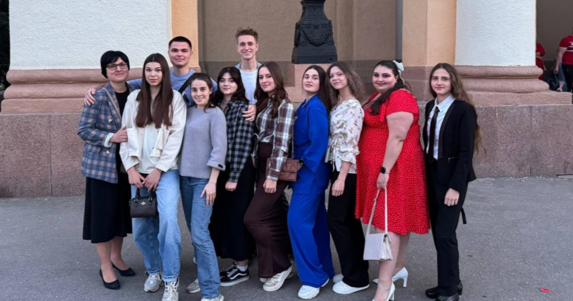 Студенти ПДМУ відвідали ювілейну виставу «Сорочинський ярмарок» / PSMU Students Attend the Anniversary Performance “Sorochynskyi Fair”