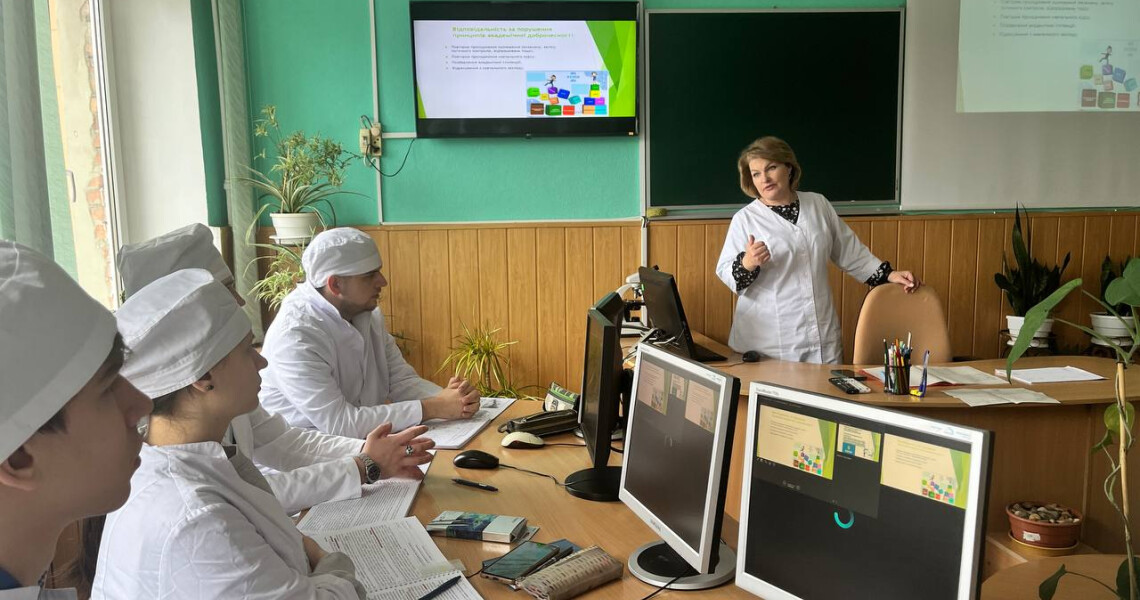 Чесність у навчанні майбутніх лікарів: кафедра гістології ПДМУ провела бесіду зі студентами / Integrity in Medical Education: PSMU Department of Histology Holds Discussion with Students