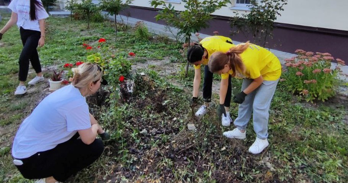 Студенти ПДМУ – лікарням міста! / PSMU Students  Contribute to the City Hospitals!