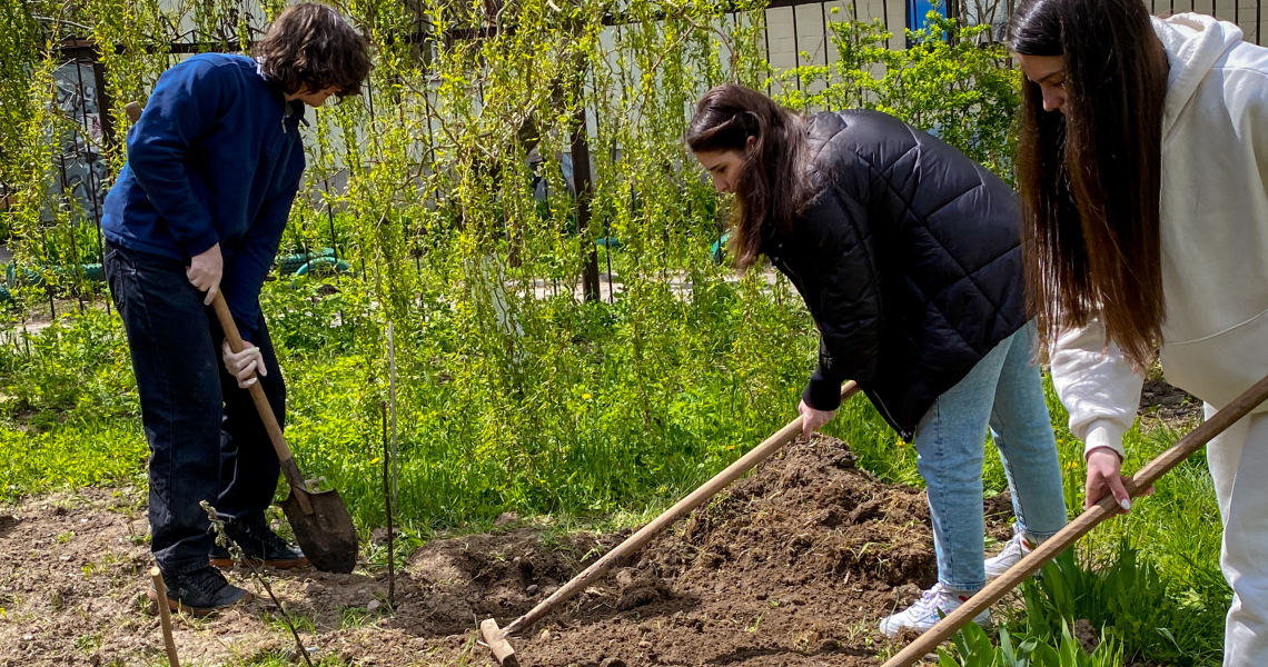 Представники ВЗ «Єдність» ПДМУ долучилися до міжнародної акції «1 мільйон дерев пам’яті та життя»