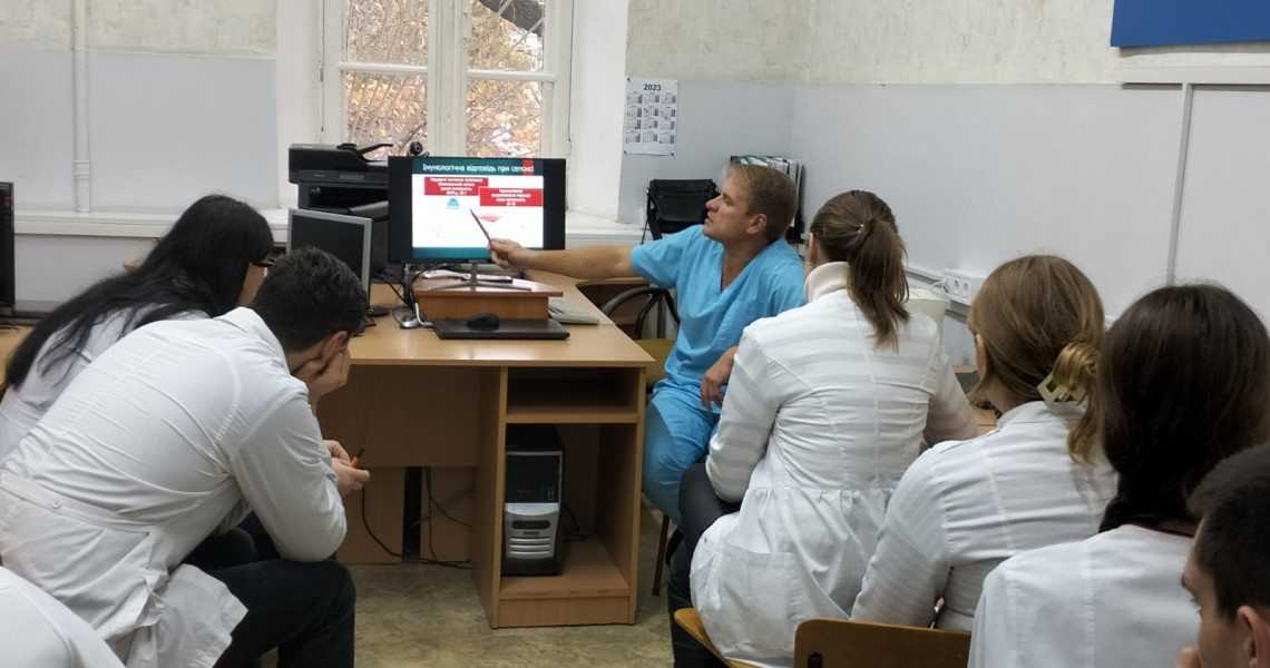 Засідання студентської наукової групи, присвячене проблемі сепсису / Health issues of sepsis discussed at the meeting of the student scientific group