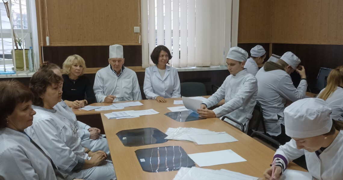 Відбулось  проміжне оцінювання  інтернів з фаху «Внутрішні хвороби» / Midterm Assessment of Interns in Internal Medicine