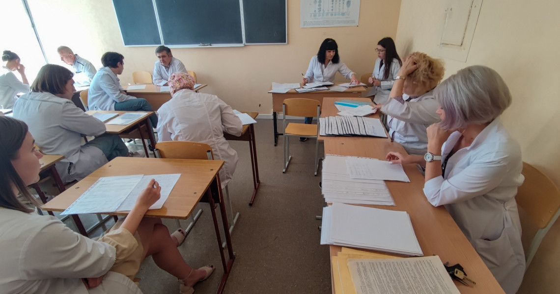 Іспити розпочалися: всім успіхів! / Exams have started: good luck to everyone!