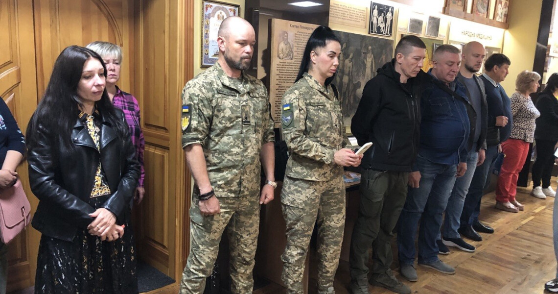 «Посвіт пам’яті»: у ПДМУ вшанували медиків, які віддали життя заради порятунку інших / "Light of Remembrance": PSMU Honors Healthcare Professionals Who Gave Their Lives to Save Others