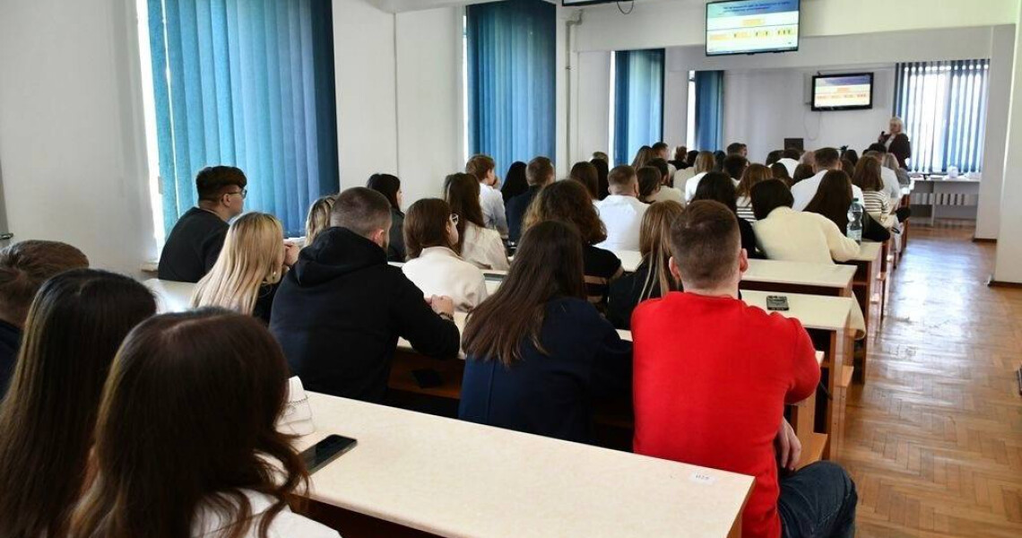 ПДМУ представив гостьову лекцію та майстер-клас з дентальної імплантації у Тернопільському медичному університеті