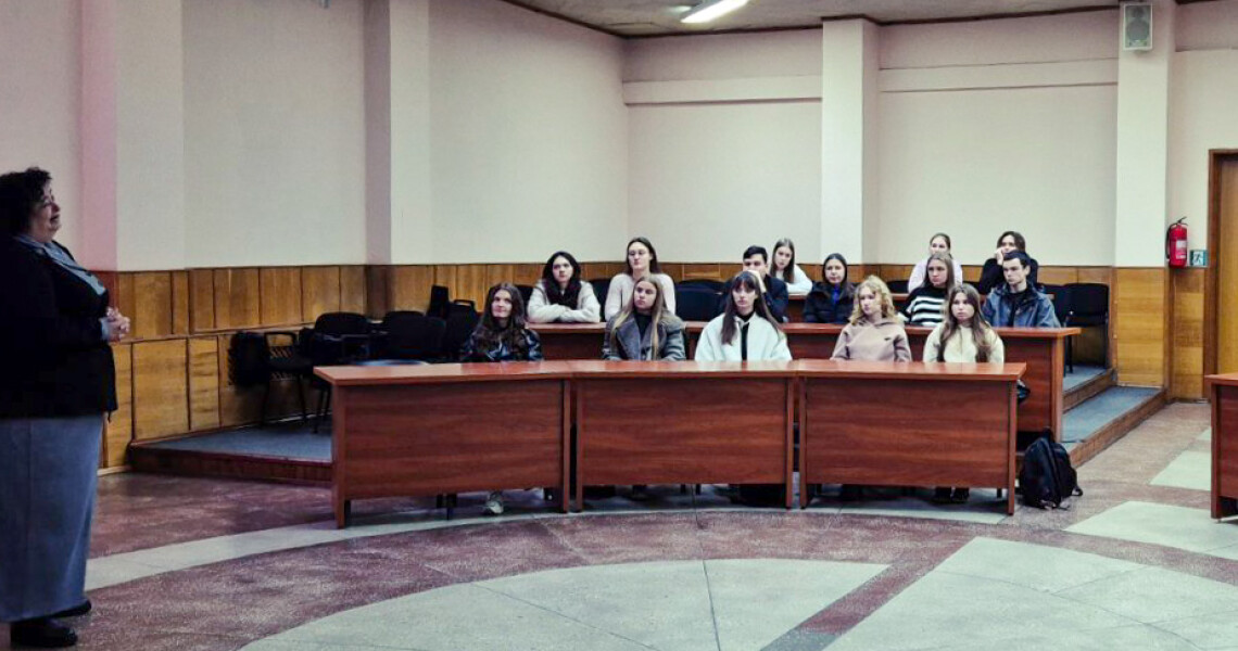 Попередження та протидія торгівлі людьми в Україні / Prevention and Counteraction of Human Trafficking in Ukraine