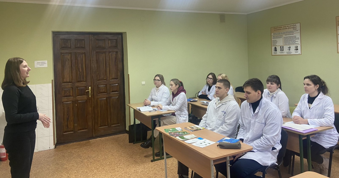 Майбутні лікарі вивчають право / Future physicians study law