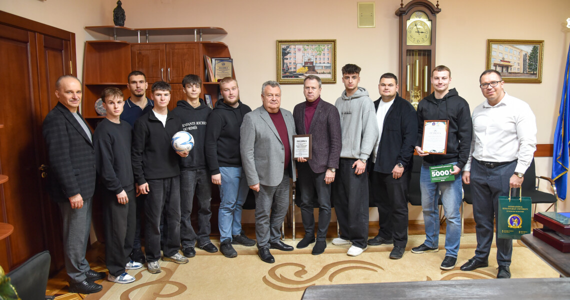 Ректор ПДМУ зустрівся зі спортсменами університету / Rector of PSMU Meets with University Athletes
