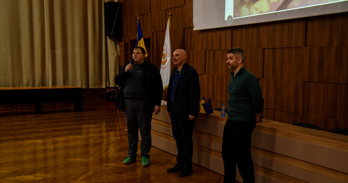 Сучасна щелепно-лицева ортопедія: у ПДМУ відбулася лекція провідного фахівця НМУ імені О.О. Богомольця