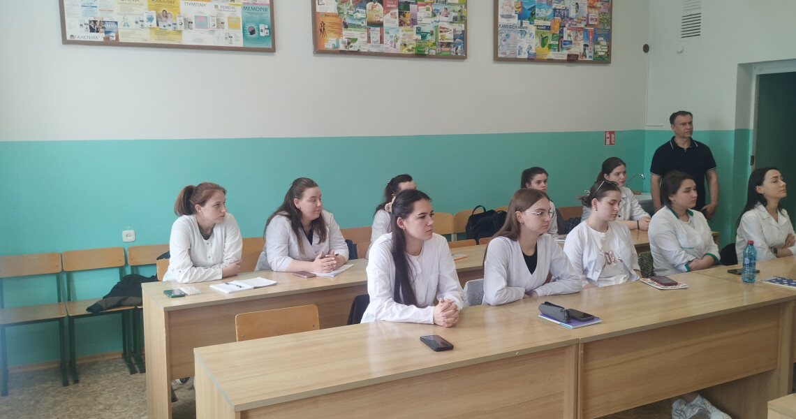 Зустріч зі здобувачами ОПП «Фармація» щодо підготовки до КРОК 1 / Meeting with Pharmacy Educational Program Students on Preparation for KROK 1