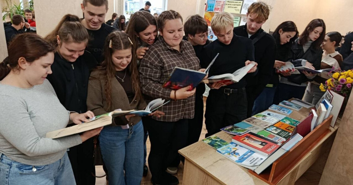 У межах Тижня ерготерапії у ПДМУ поєднали фахову літературу та творчість / Occupational Therapy Week at PSMU: Bringing Professional Literature and Creativity Together