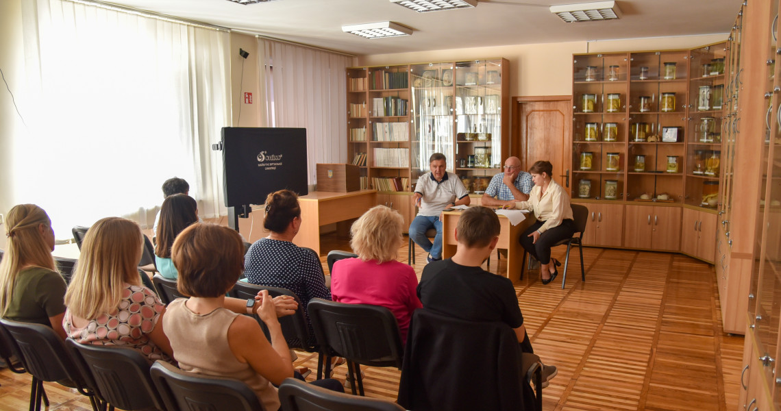 Розширене засідання проєктних груп: обговорено перспективи роботи / Extended Meeting of Project Groups: Prospects for Work Discussed