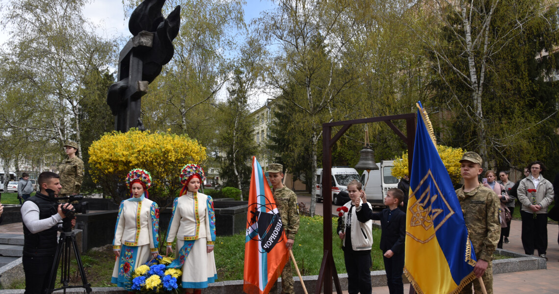 «Вічна пам’ять померлим, вічна слава живим»: у ПДМУ вшанували 40-ві роковини Чорнобильської катастрофи