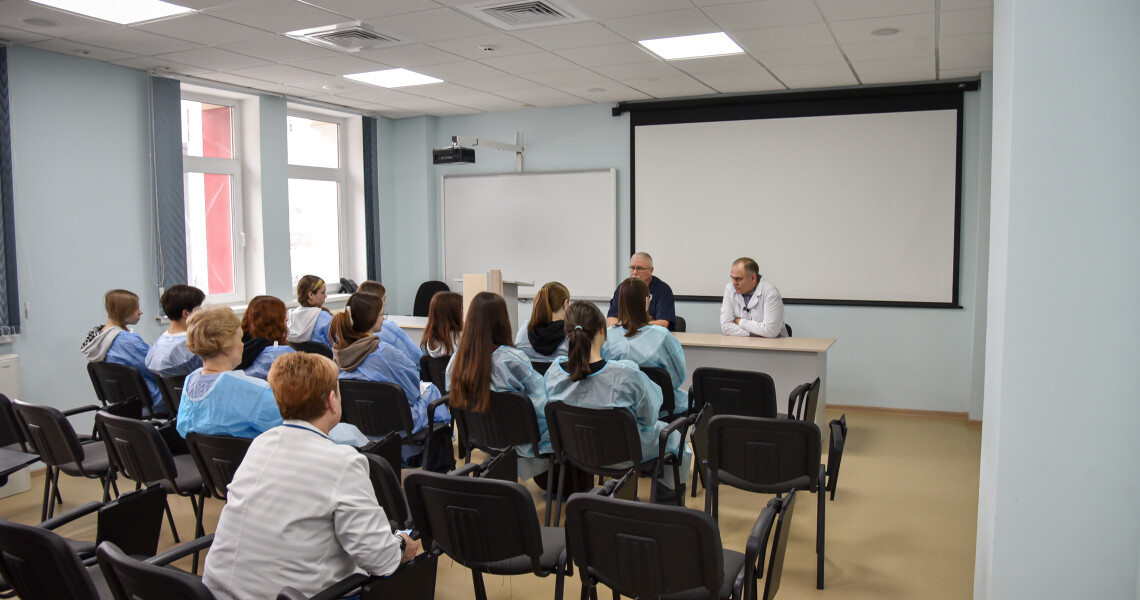 Робочий день лікаря як профорієнтаційний захід ПДМУ / A Doctor’s Working Day as a Career Guidance Event at PSMU