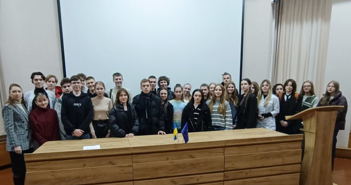 Сьогоднішнім ліцеїстам про ЗВО ПДМУ / Current High School Students Learn About the PSMU University