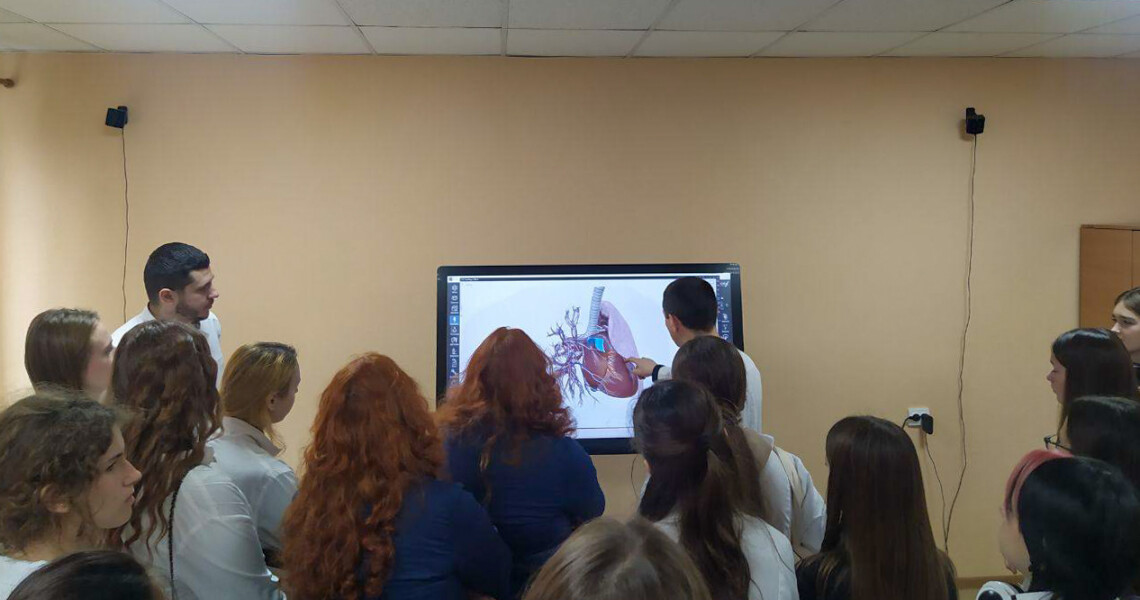 Імерсивна анатомія без меж: міжуніверситетське бінарне заняття / Immersive Anatomy Without Borders: Interuniversity Binary Class