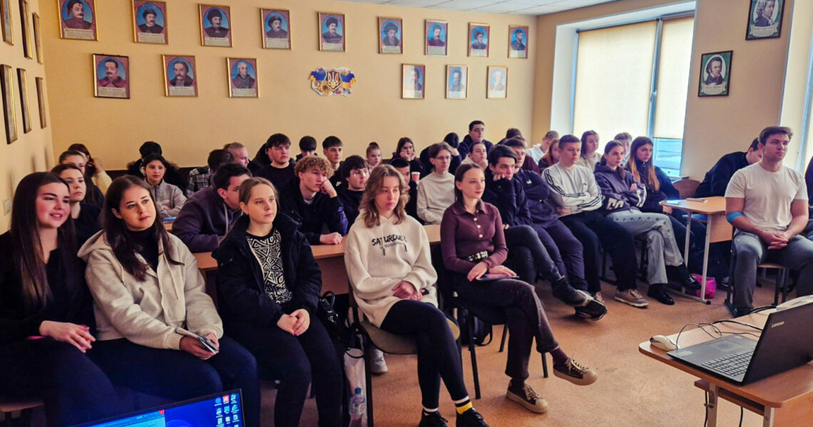 Подорож у світ українських традицій: у ПДМУ відзначили Міжнародний день пам’яток і визначних місць