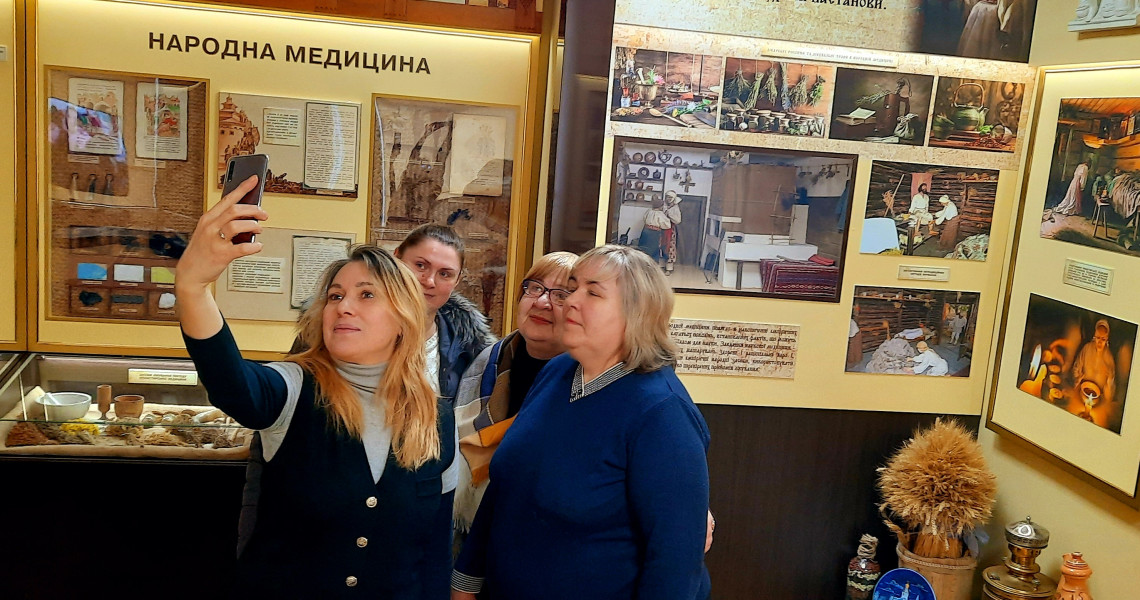 Селфі у музеї історії ПДМУ / Selfie at the PSMU History Museum