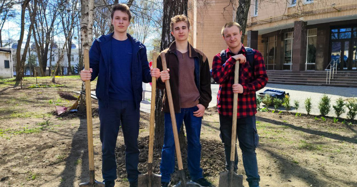 Волонтери «Almino» ПДМУ про один із напрямків корисної роботи / "Almino" volunteers of PSMU about one of the areas of useful work