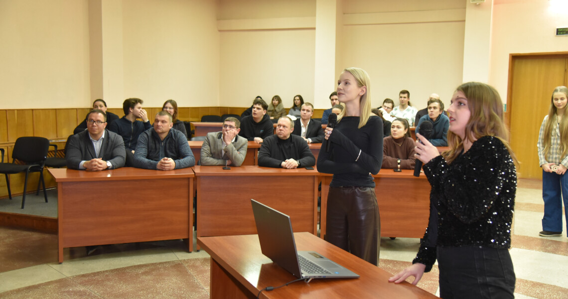 «Brainstorm» у ПДМУ: студенти започаткували новий формат інтелектуальних змагань / “Brainstorm” at PSMU: Students Launch a New Format of Intellectual Competition