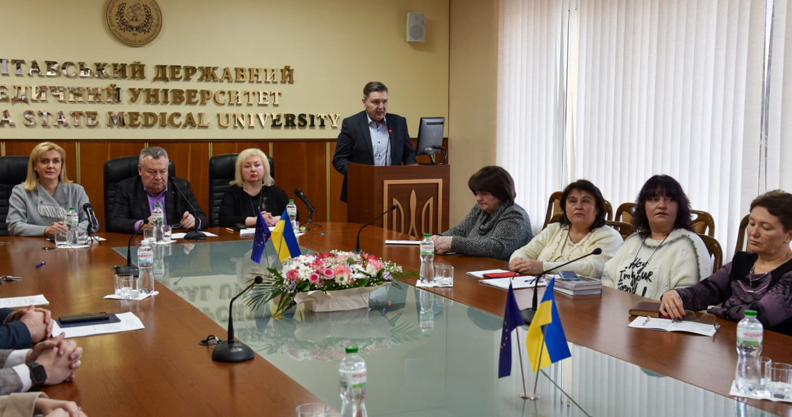 Велелюдне наукове зібрання лінгвістів, психологів, педагогів вищої школи у ЗВО ПДМУ: відкриття та перші враження