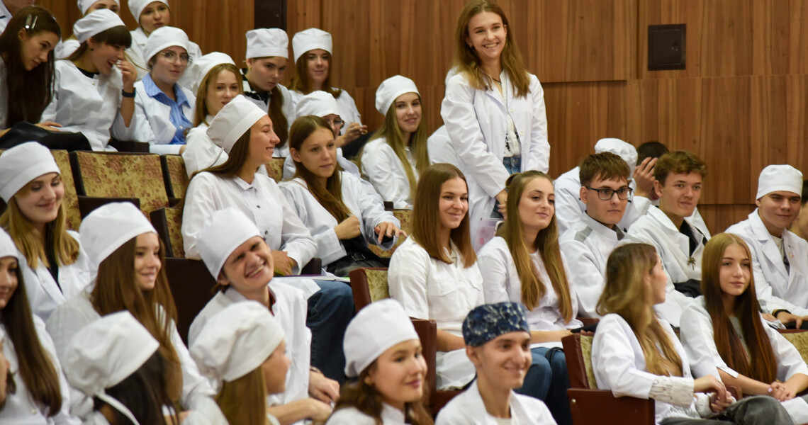 Знакова зустріч з першокурсниками: подробиці тут / A Landmark Meeting with First-Year Students: Details Here