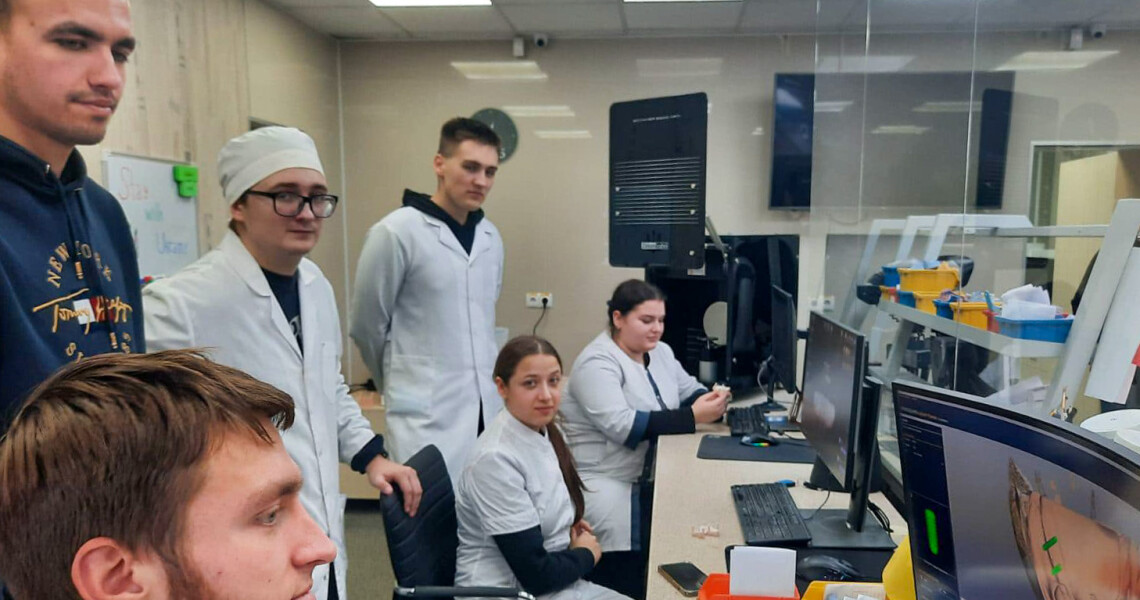 Оголошується набір на цикл спеціалізації з ортопедичної стоматології / Enrollment Open: Specialization Course in Prosthodontics