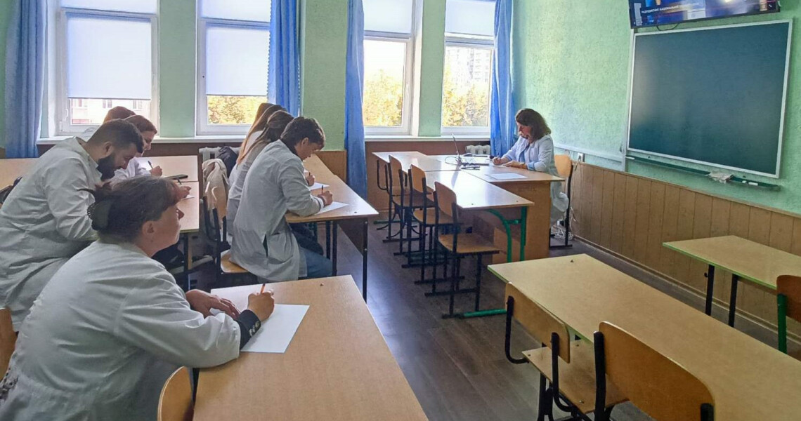Єдність через мову: ПДМУ долучився до написання Всеукраїнського радіодиктанту національної єдності / Unity Through Language: PSMU Joins the National Unity Radio Dictation