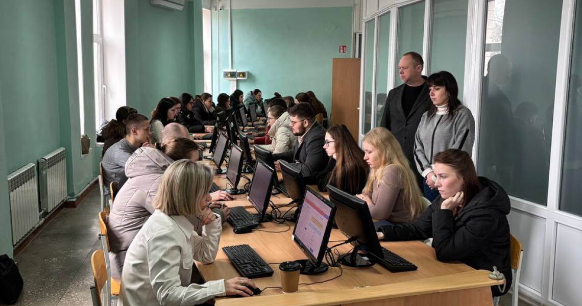 Триває активна підготовка до ЄДКІ на медичному факультеті №1 / Active Preparation for the Unified State Qualification Exam at Medical Faculty No. 1