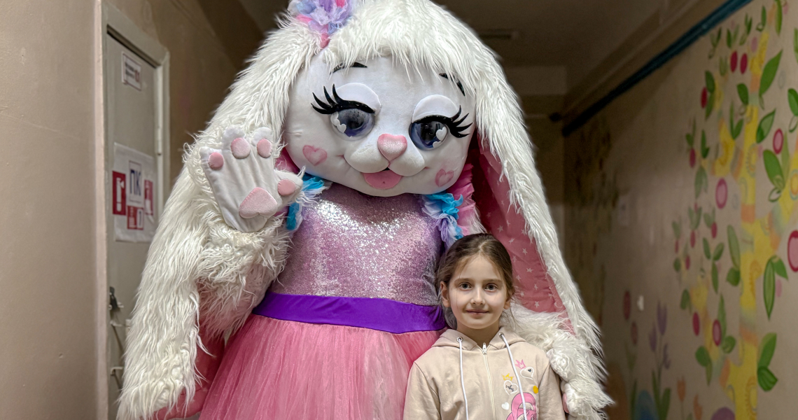 Волонтери загону «Єдність» ПДМУ створили свято для маленьких пацієнтів онко-відділення / PSMU “Yednist” Volunteers Brighten the Day of Young Oncology Patients