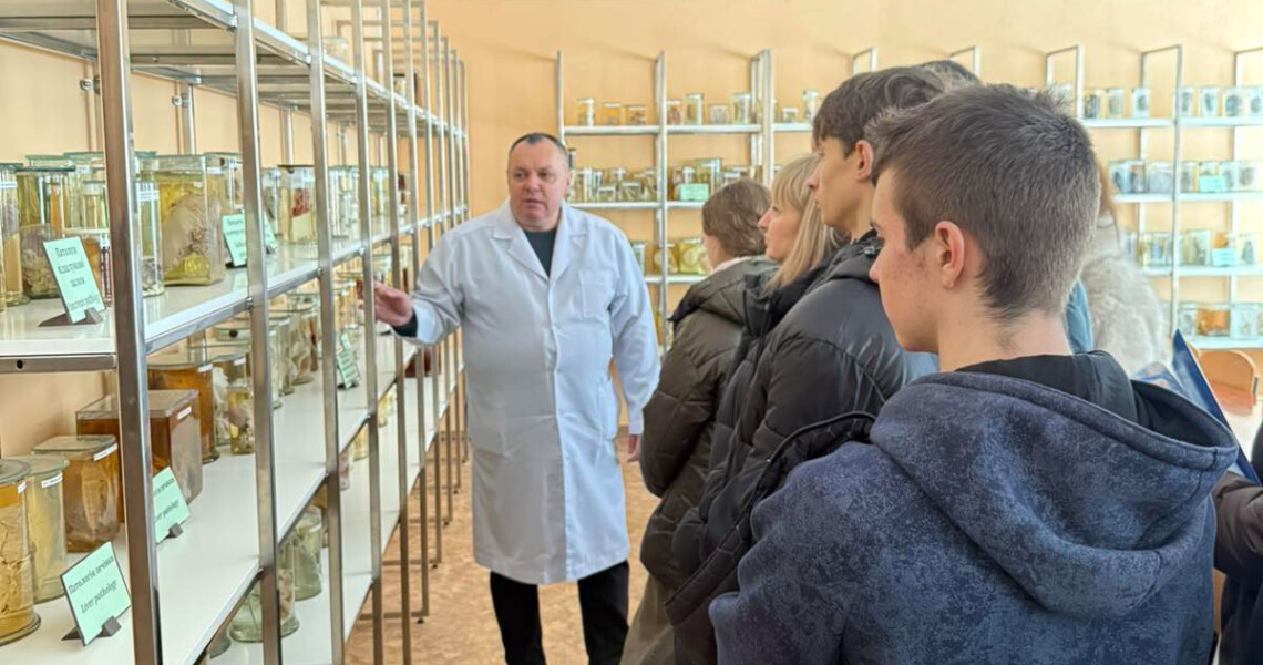 Профорієнтаційна кампанія 2026 у ПДМУ: кафедра патологічної анатомії знайомить абітурієнтів із медициною