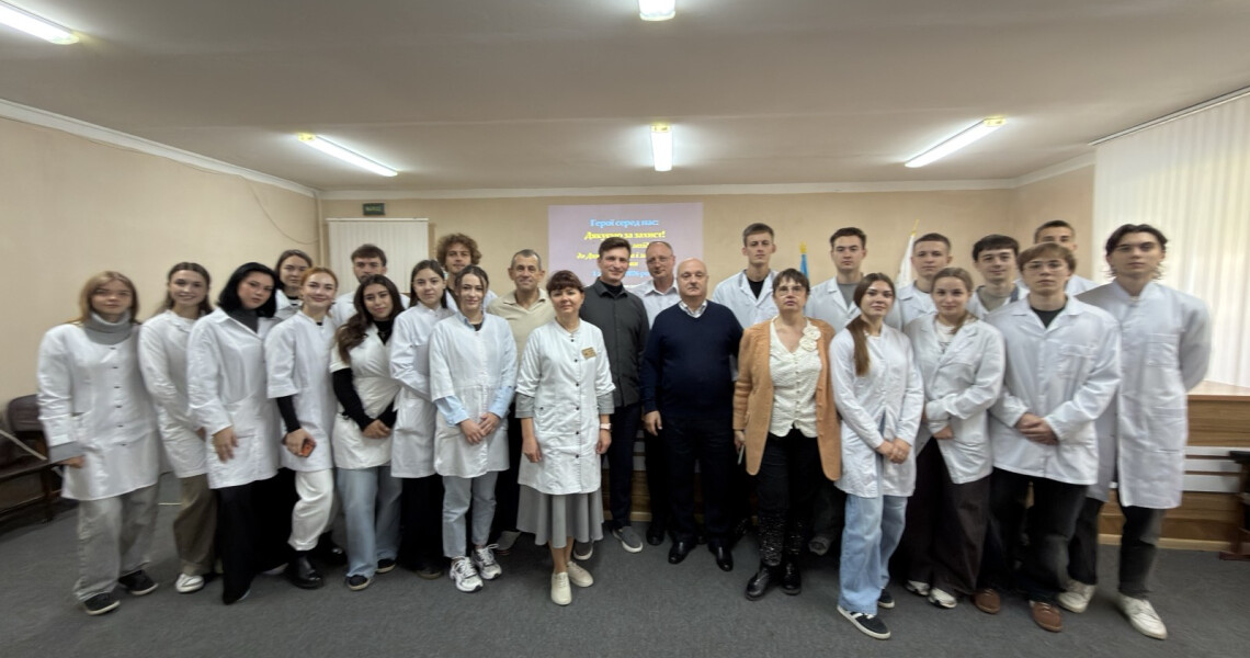 Від університетської аудиторії – до медичного фронту: зустріч із випускником ПДМУ / From the University Classroom to the Medical Front: Meeting with a PSMU Graduate