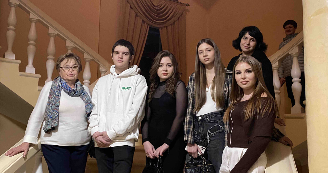 Відпочинок для душі: студенти ПДМУ у театрі / A Moment for the Soul: PSMU Students at the Theater